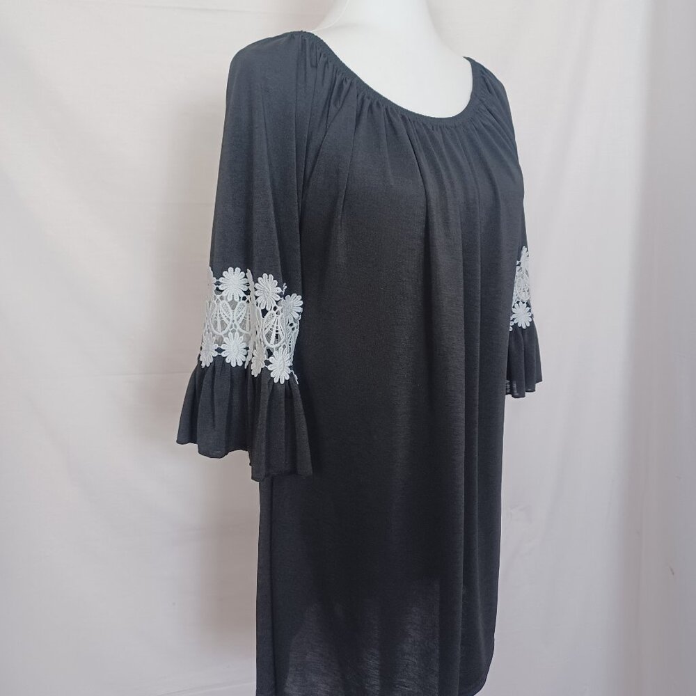 Win Win Ruffle Sleeve Tunic - Picture 9 of 9